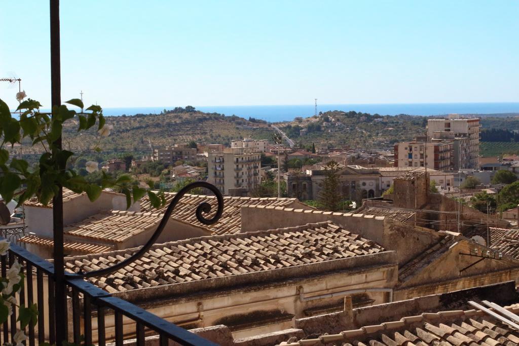 Melodia3 Suites Noto Bagian luar foto
